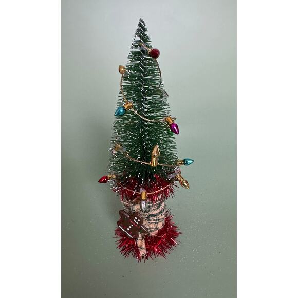 Handcrafted Bottle Brush Tree on Decorated Thread Spool Holiday Décor SPT8 - Picture 3 of 4